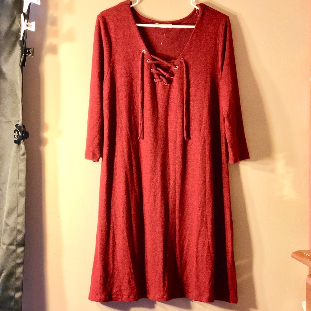 💥Brand new burgundy flowey dress